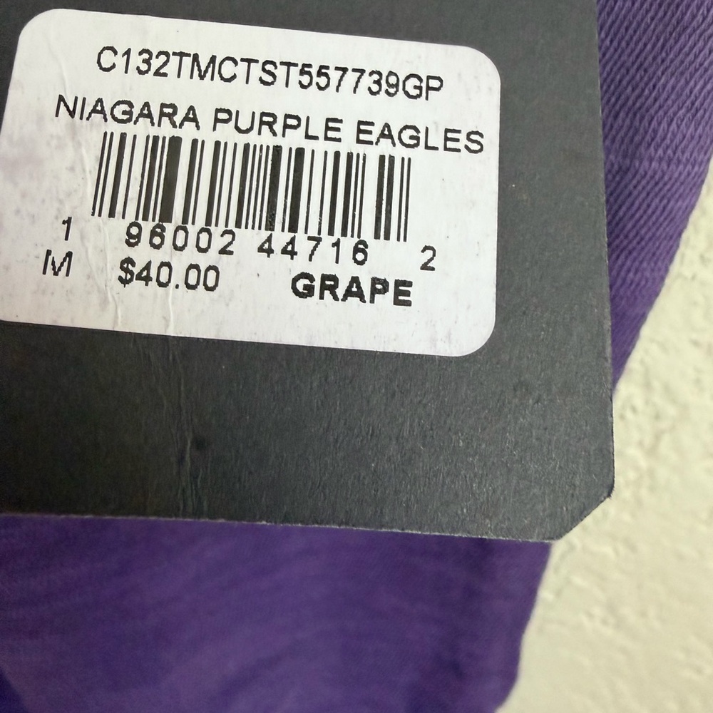 Purple Niagara University T-Shirt medium nwt - Picture 5 of 6